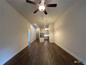 1239 FM306 in Canyon Lake, TX - Building Photo - Building Photo