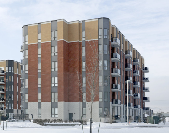 Les Perles de la Gare Phase 1 in Vaudreuil-dorion, QC - Building Photo - Building Photo