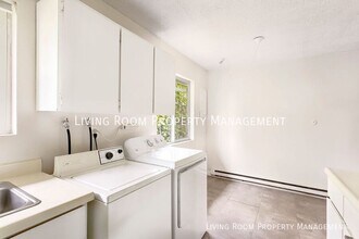 6232 NE 7th Ave in Portland, OR - Building Photo - Building Photo