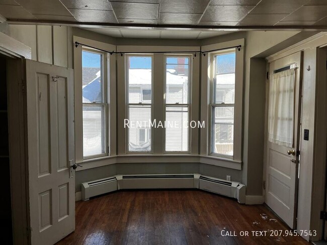 200 Center St in Old Town, ME - Building Photo - Building Photo