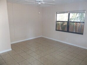 1034 5th St N, Unit 1034-5 Street N in St. Petersburg, FL - Building Photo - Building Photo