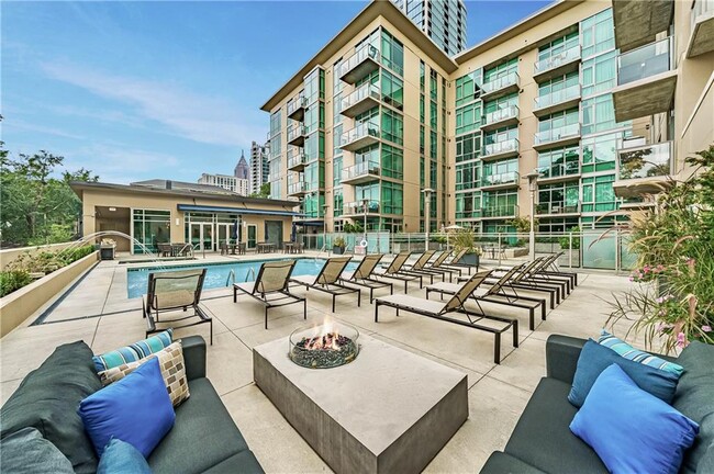 property at 905 Juniper St NE