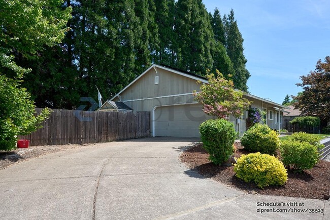 17465 NW Carl Ct in Portland, OR - Building Photo - Building Photo