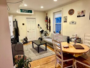73 Thatcher St in Brookline, MA - Building Photo - Building Photo
