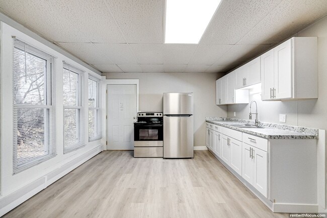 416 High St in Neenah, WI - Building Photo - Building Photo