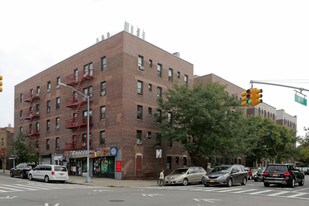 47-07 39th Street in Long Island City, NY - Building Photo