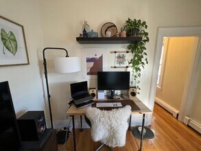 12 Claremon St, Unit B in Somerville, MA - Foto de edificio - Building Photo