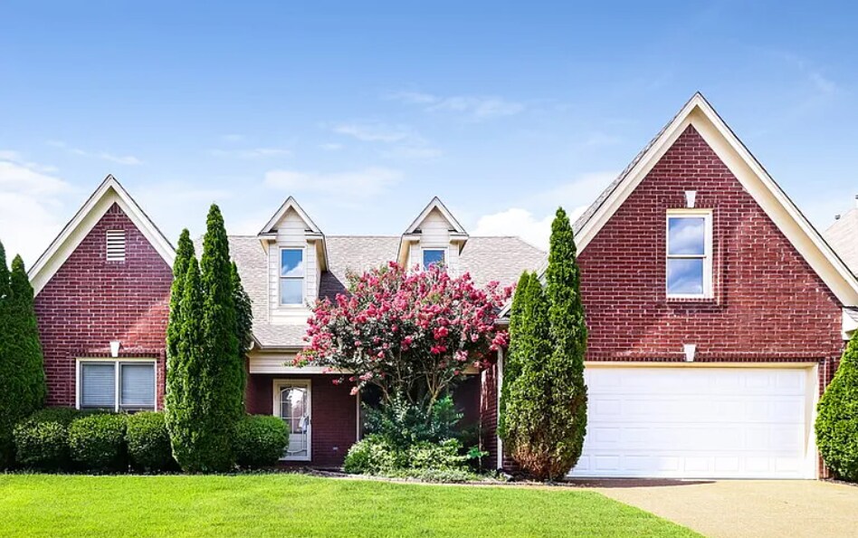 9178 Old Brook Cove in Cordova, TN - Building Photo