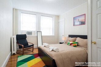 239 Kelton St, Unit 3 in Boston, MA - Building Photo - Building Photo