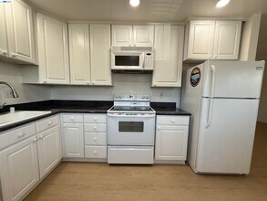 1330 Mt Pisgah Rd in Walnut Creek, CA - Building Photo - Building Photo