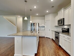 212 Dogwood Cir in Savannah, GA - Building Photo - Building Photo