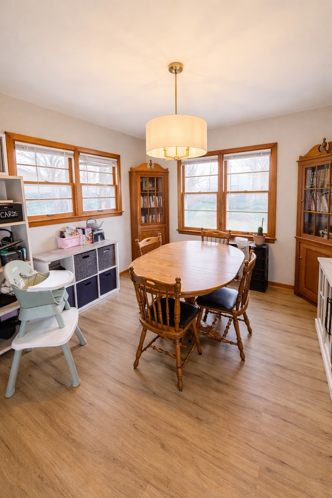 2109 Main St in Cedar Falls, IA - Building Photo - Building Photo