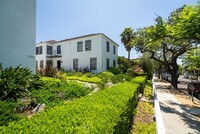 1316 Havenhurst Drive in West Hollywood, CA - Building Photo - Building Photo