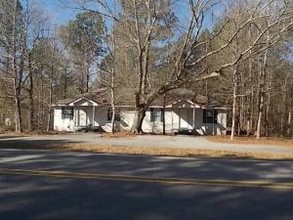 629 Elks Lake Rd in Hattiesburg, MS - Building Photo - Building Photo