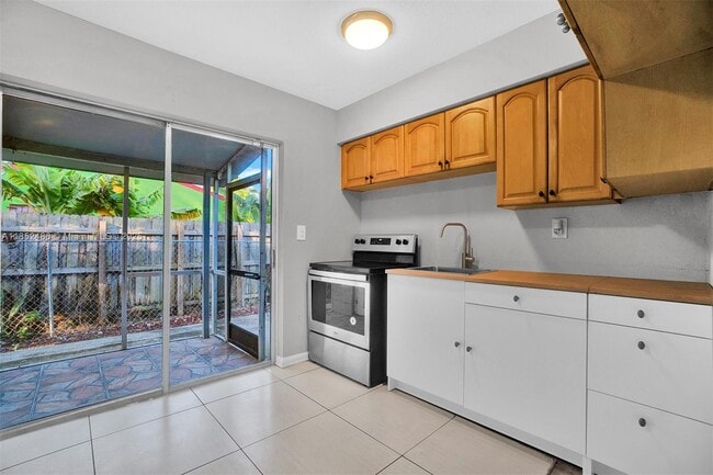 property at 1515 NW 2nd Ave