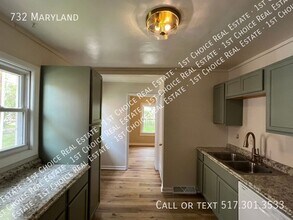 732 Maryland Ave in Lansing, MI - Building Photo - Building Photo
