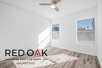 5162 1/2 Clinton Ave in Los Angeles, CA - Building Photo - Building Photo