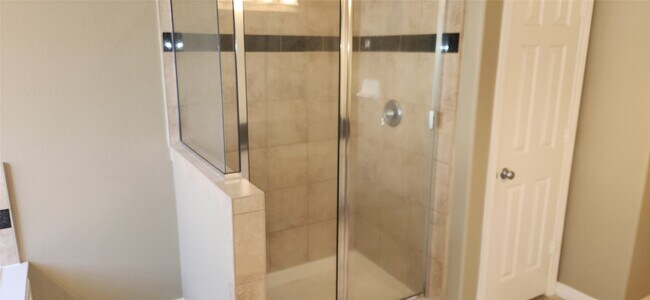 property at 11614 Royal Oaks Crossing