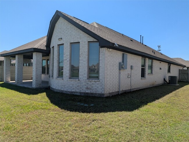 property at 4431 Stone Ridge Ln