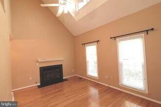 7907 Gambrill Ct in Springfield, VA - Building Photo - Building Photo