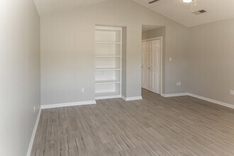 1104 Parkview Cir N in Southaven, MS - Building Photo - Building Photo