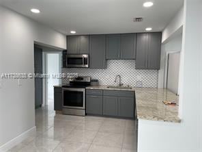 8640 SW 125th Ter in Miami, FL - Building Photo - Building Photo