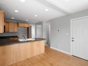 4106 Hayes Cir in Cedar Hills, UT - Foto de edificio - Building Photo