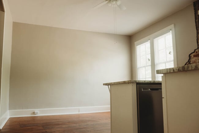 529 Washington E St, Unit Apt G in Walterboro, SC - Foto de edificio - Building Photo