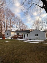 1136 W Rowland St in Flint, MI - Building Photo - Building Photo