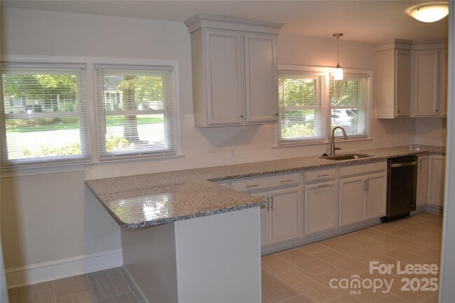 3313 Woodwardia Dr in Charlotte, NC - Building Photo - Building Photo