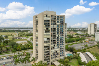 Jefferson Tower in West Palm Beach, FL - Building Photo - Building Photo