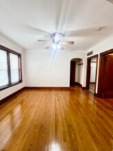 2320 N Leclaire Ave in Chicago, IL - Building Photo - Building Photo