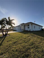 101 Pennfield St in Lehigh Acres, FL - Building Photo