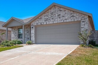 18111 Robin Creek Dr in Hockley, TX - Building Photo - Building Photo