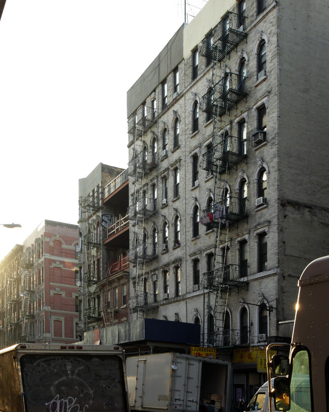 295 Broome St in New York, NY - Building Photo - Building Photo