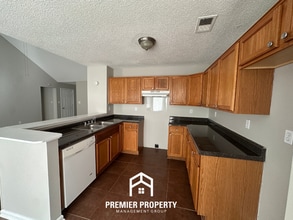 7041 Ireland Dr in Cordova, TN - Building Photo - Building Photo