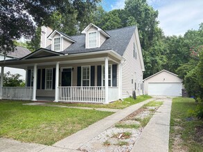 2320 Kennison Ln in Mount Pleasant, SC - Building Photo - Building Photo