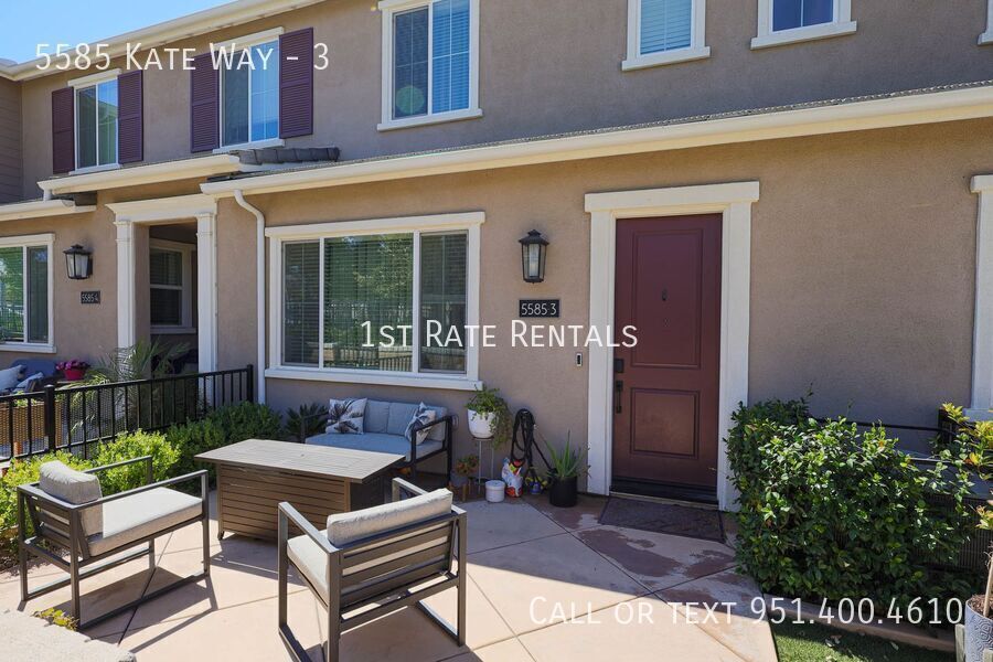 5585 Kate Way in Fontana, CA - Building Photo