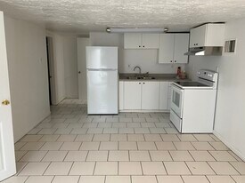 5340 Altoona St, Unit Altoona B in Sarasota, FL - Building Photo