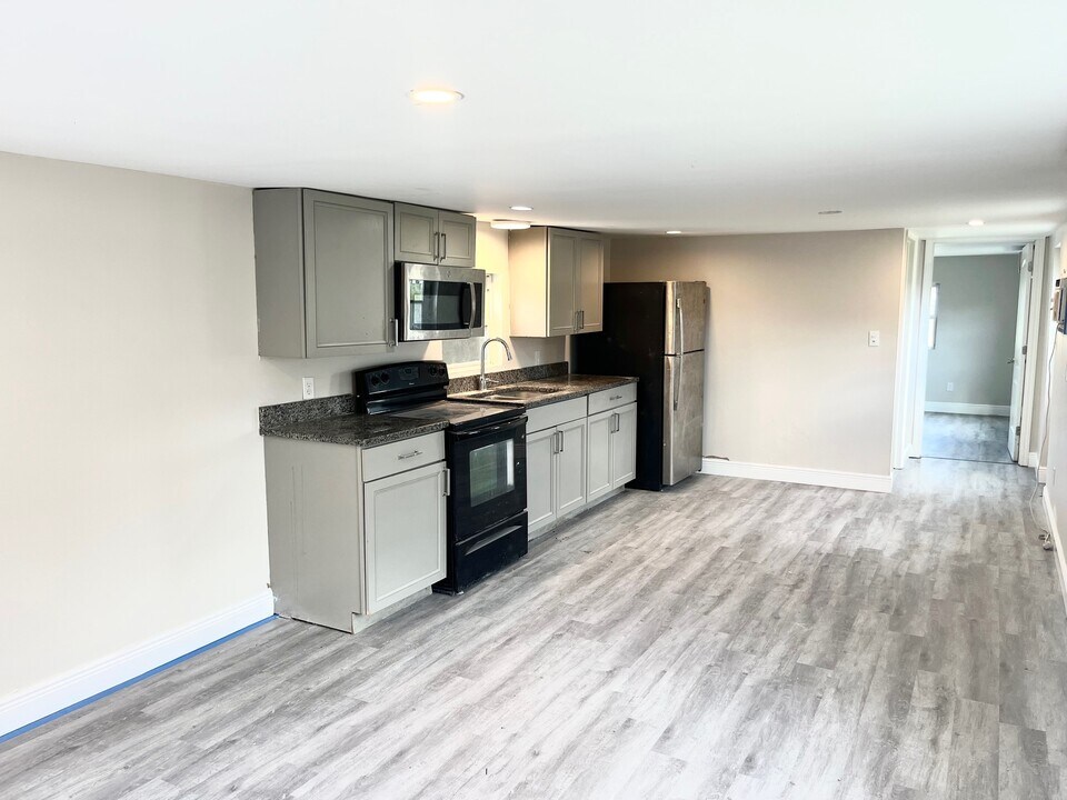 7650 Ebson Dr in North Fort Myers, FL - Building Photo