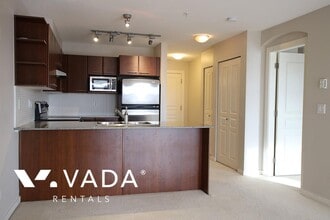 4788 Brentwood Dr in Burnaby, BC - Building Photo - Building Photo