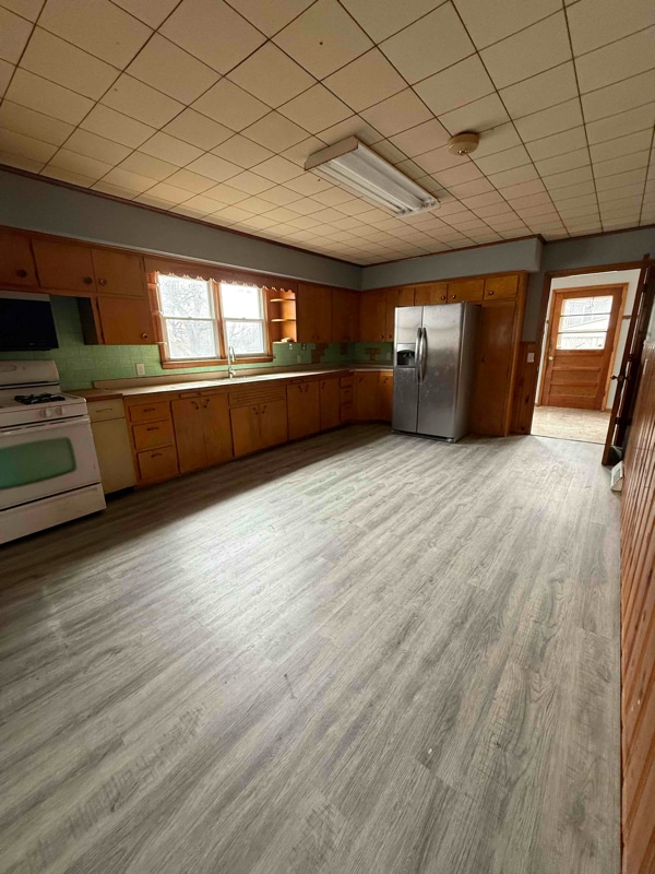 property at 104 N Vine St