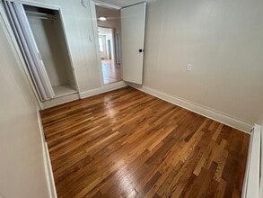 663 Pawling Ave, Unit 2L in Troy, NY - Foto de edificio - Building Photo