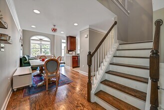 172 Price Ct in West New York, NJ - Building Photo - Building Photo
