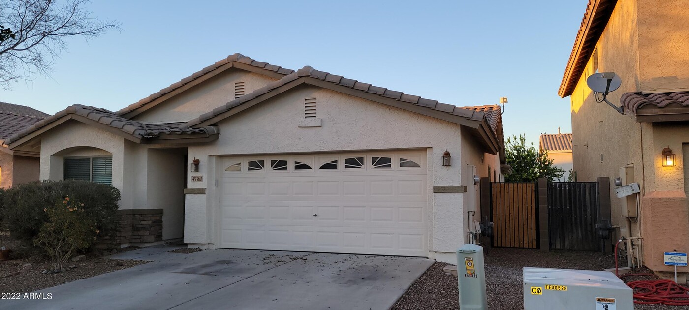 45360 W Woody Rd in Maricopa, AZ - Building Photo