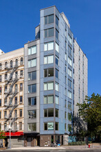 14 2nd Ave in New York, NY - Foto de edificio - Building Photo