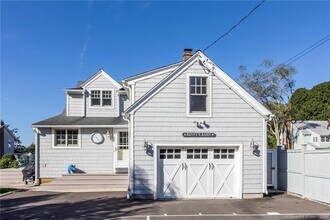 140 Overshore Dr E in Madison, CT - Building Photo - Building Photo