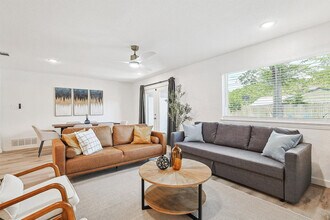 2003 N O'Connor Rd in Irving, TX - Building Photo - Building Photo