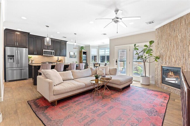 property at 4125 Valley View Rd