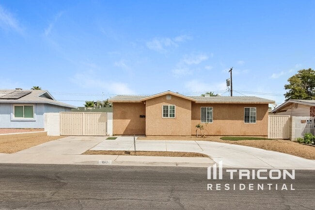 property at 6112 Granada Cir